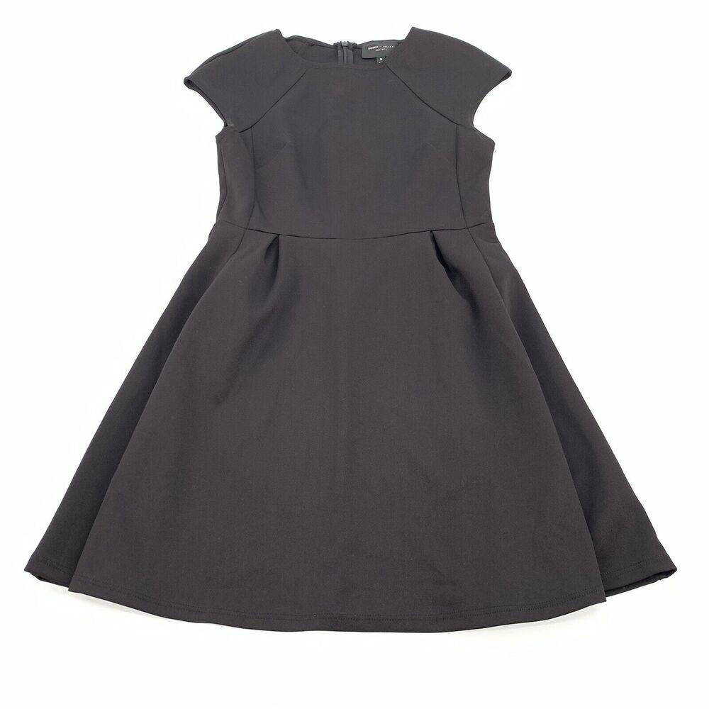 Romeo + Juliet Short Sleeve Mini Dress Size Medium Womens Solid Black Cocktail M